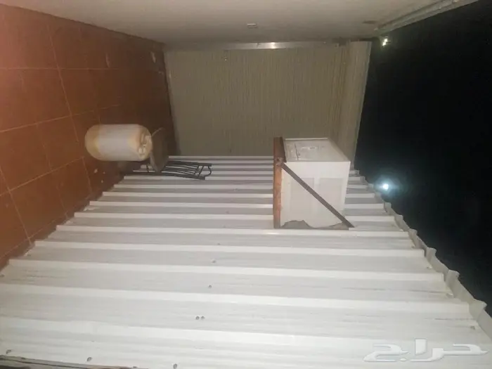 صندقة معه مكيف صحراوي و ثلاجة 0