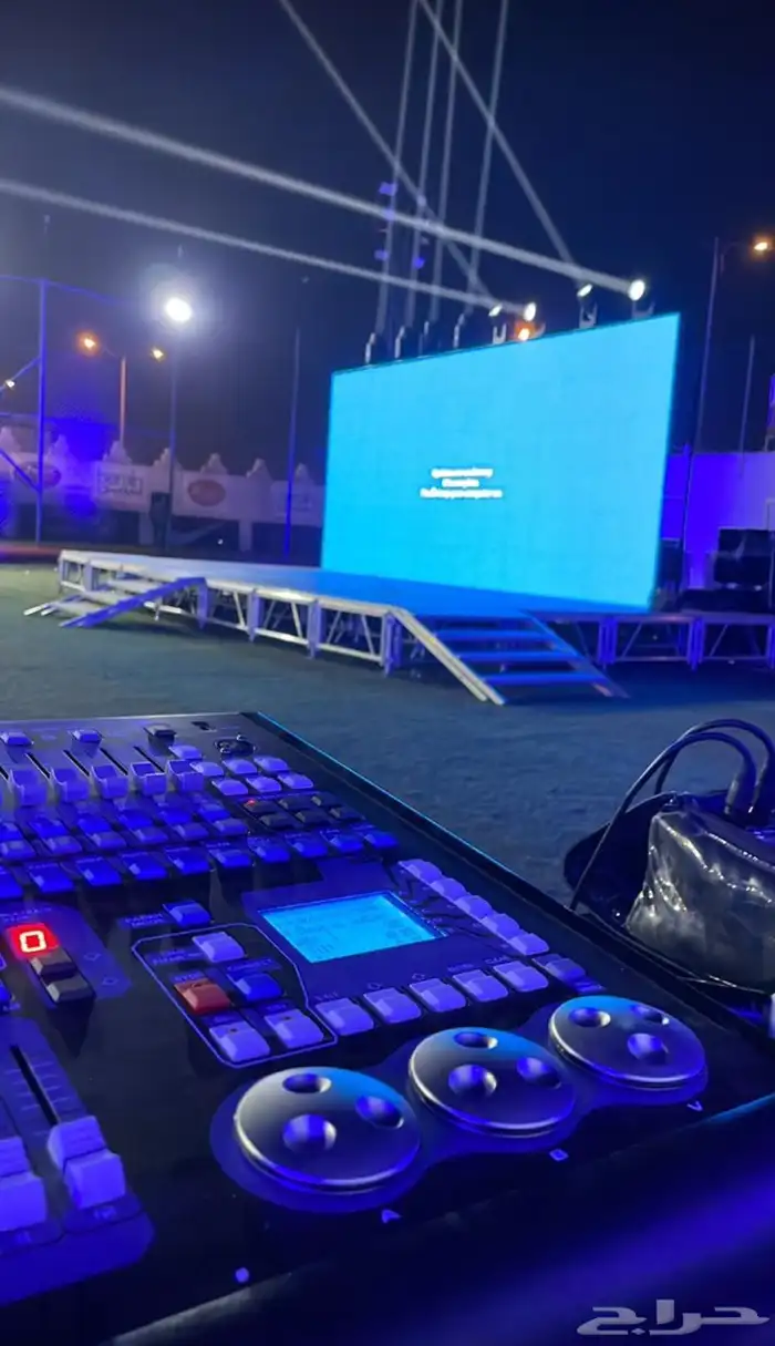 شاشات للايجار 5