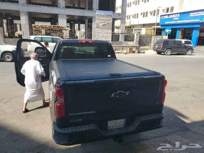 غطاء حوض سحاب شيفرولية سلفرادو 2025 8