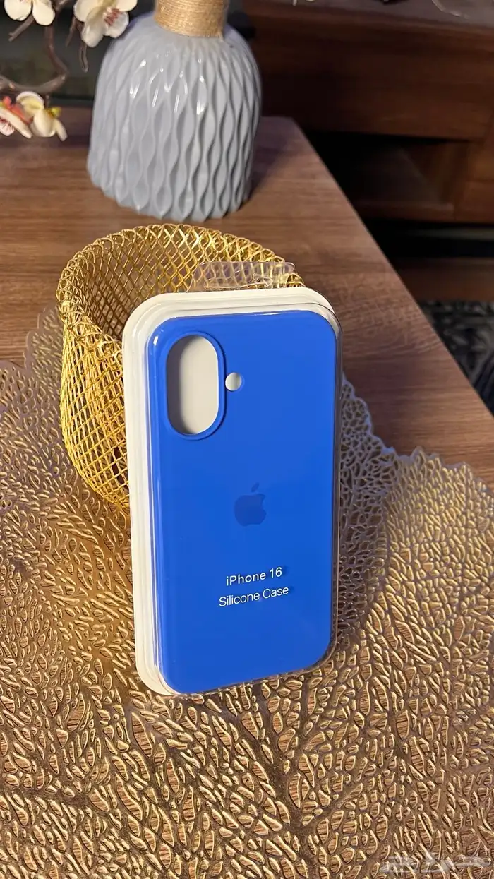 كفرات ايفون 16 سيلكون طبق الاصل مع شعار ابل 13