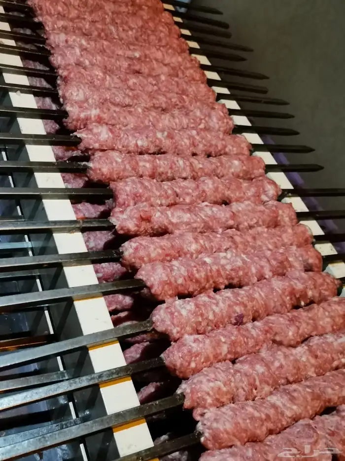 معلم مشويات خارجيه ودوار السعاده مشاوي كباب 2