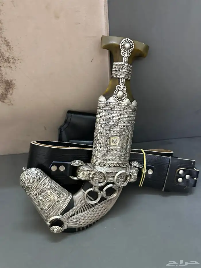 خنجر قرن 0