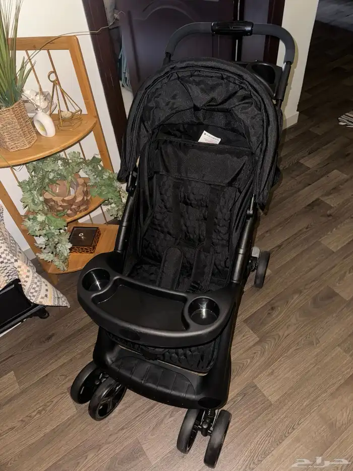 عربيه اطفال جونيور غير مستخدمه مع كرتونتها 1