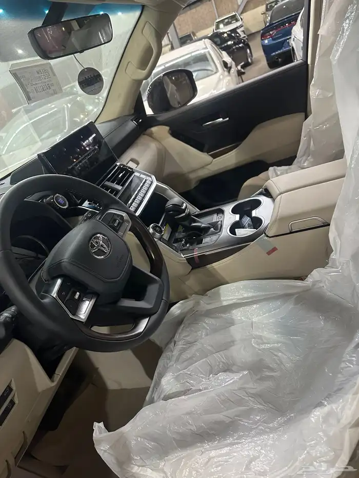 جي اكس ار GXR بنزين L4 اسود موديل 2024 27