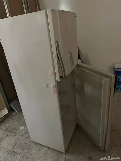 ثلاجه بابين للبيع 0