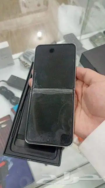 اصلاح شاشات زد فولد و فليب 0