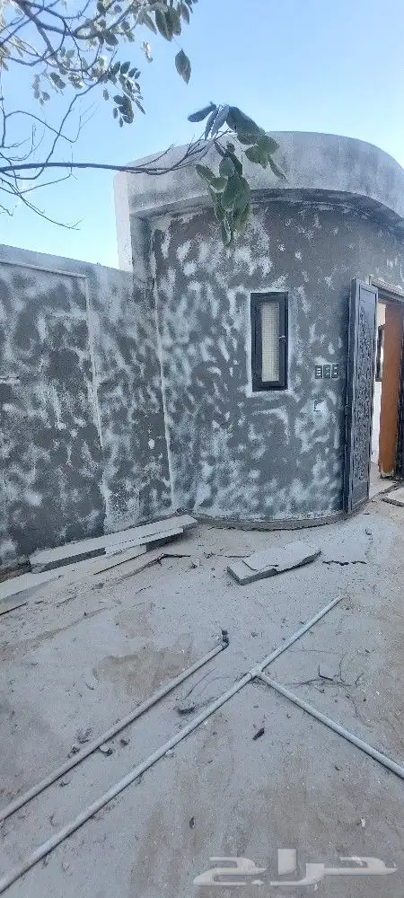 ازاله الصبغ القديم بالرمل 1