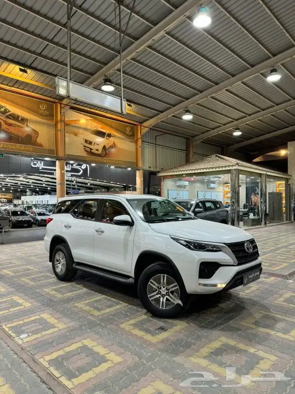 تويوتا فورشنر ديزل ماكينه 2400 سي سي موديل 2024 3