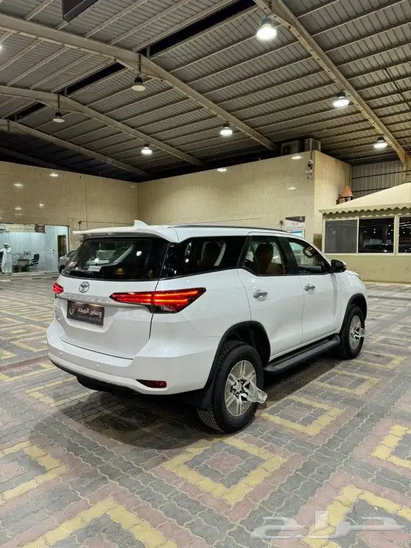 تويوتا فورشنر ديزل ماكينه 2400 سي سي موديل 2024 4