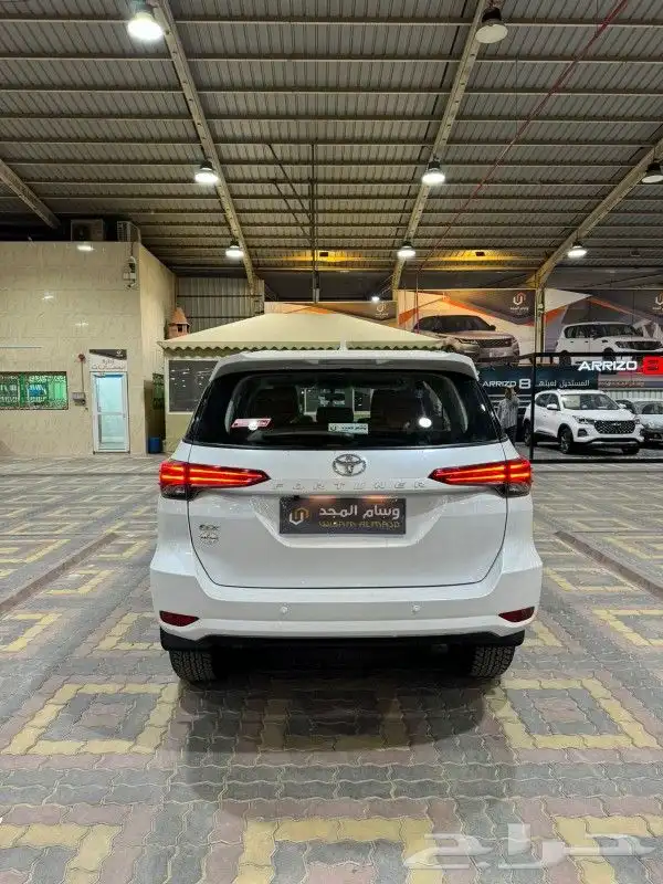 تويوتا فورشنر ديزل ماكينه 2400 سي سي موديل 2024 5