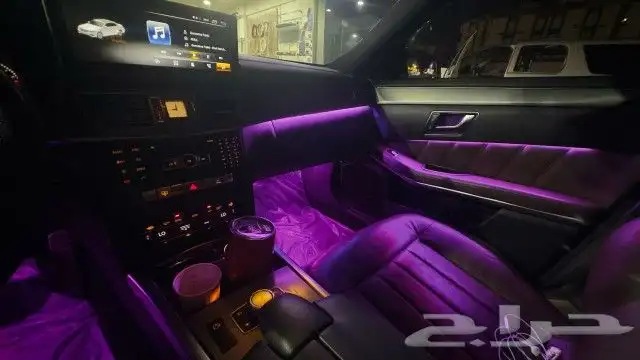 تركيب لدات داخلية وشاشة لمرسيدس E300 موديل 2014 3