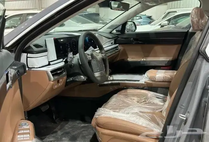 تتوفر فئات ازيرا 2025 اصفار لمبيعات البنوك بأقل ربح 10