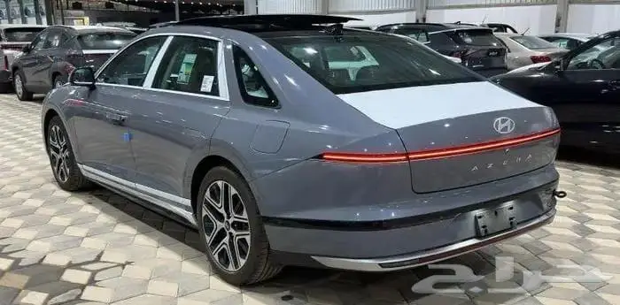 تتوفر فئات ازيرا 2025 اصفار لمبيعات البنوك بأقل ربح 1