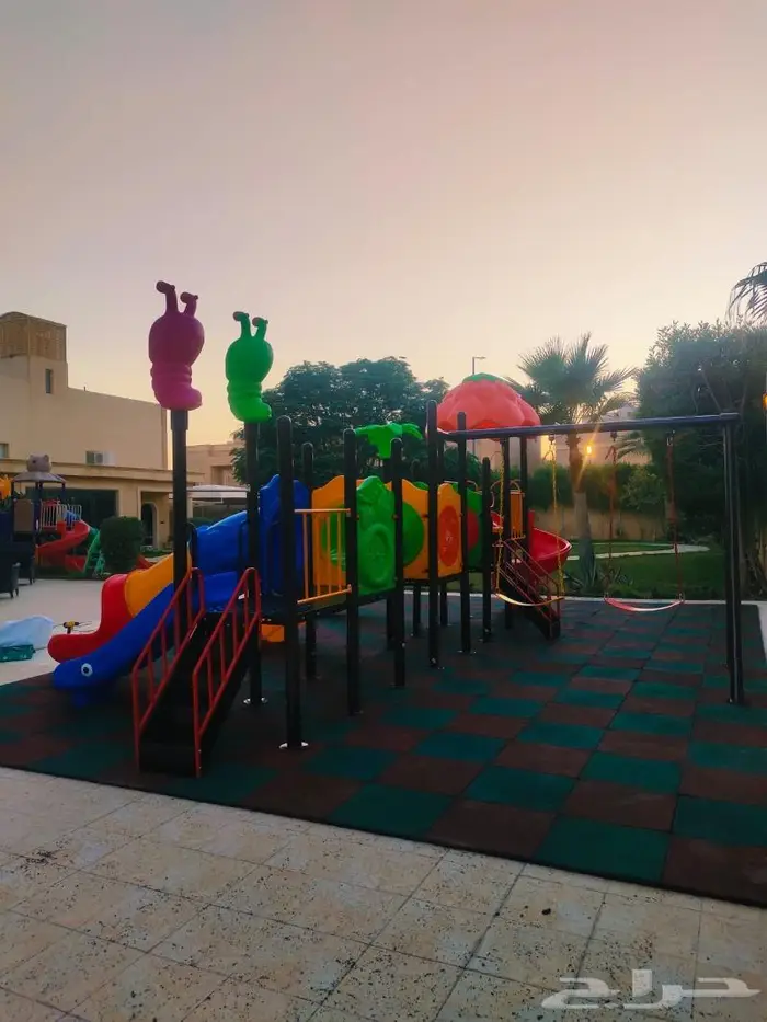 العاب حدائق ضخمه  مراجيح جدارية  سلم تسلق 3