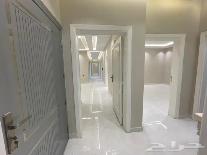 شقق مميزه مساحات كبيره موقع مميز vip 19