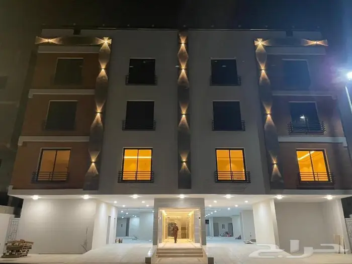 شقق مميزه مساحات كبيره موقع مميز vip 0