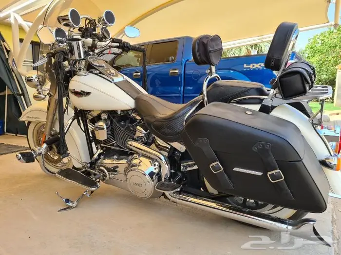 Harley Softail Deluxe 2015 1