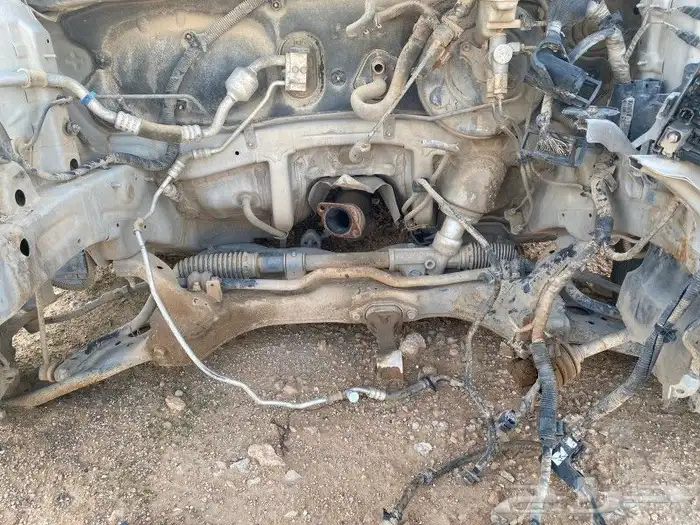 مكينة و قير جميعة نوع سيارت و موجود باب اكسنت كمر دودة عكس 4