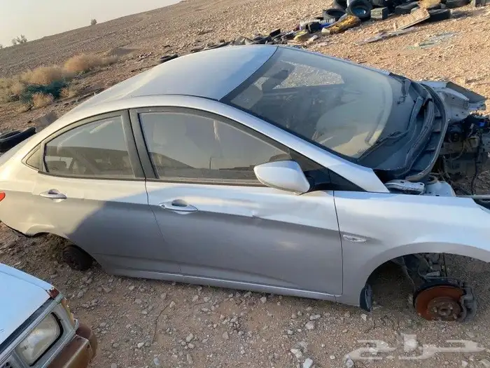 مكينة و قير جميعة نوع سيارت و موجود باب اكسنت كمر دودة عكس 7