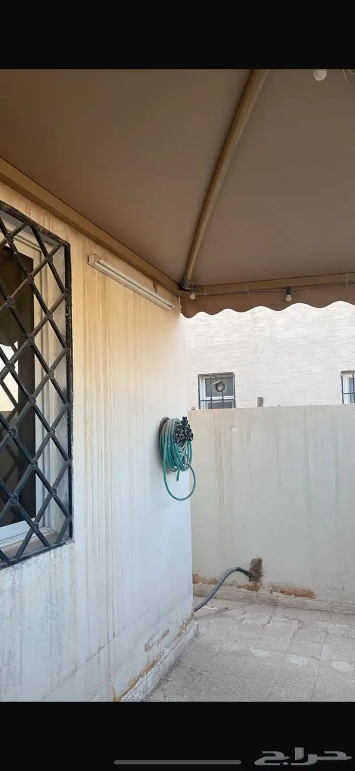 مظله نظيفه ومافيها اي عيب البيع مستعجل 200 ريال 1