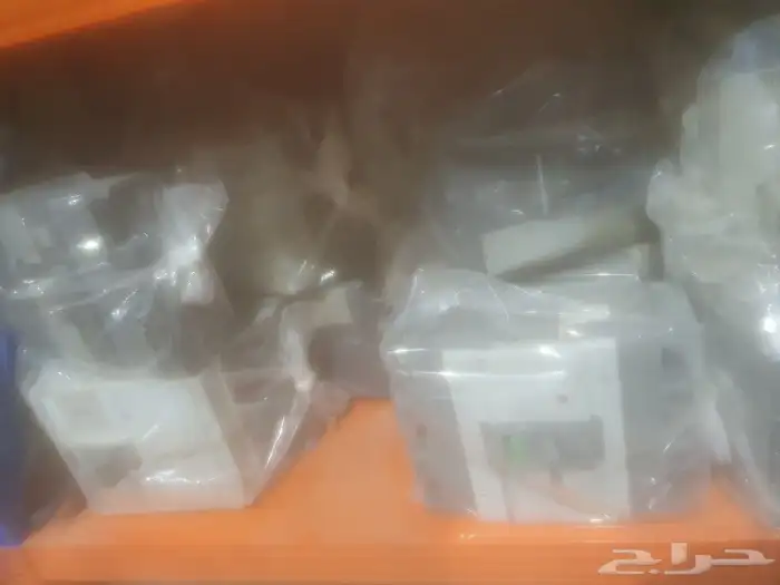 قواطع كهربا جميع الامبيرات ومحولات كهرب من 220 الى 380 5