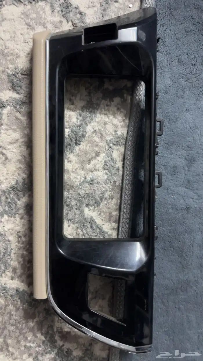 قطع غيار كورولا 2015 اصليه مسجل و ديكور و نيكل صدام 0