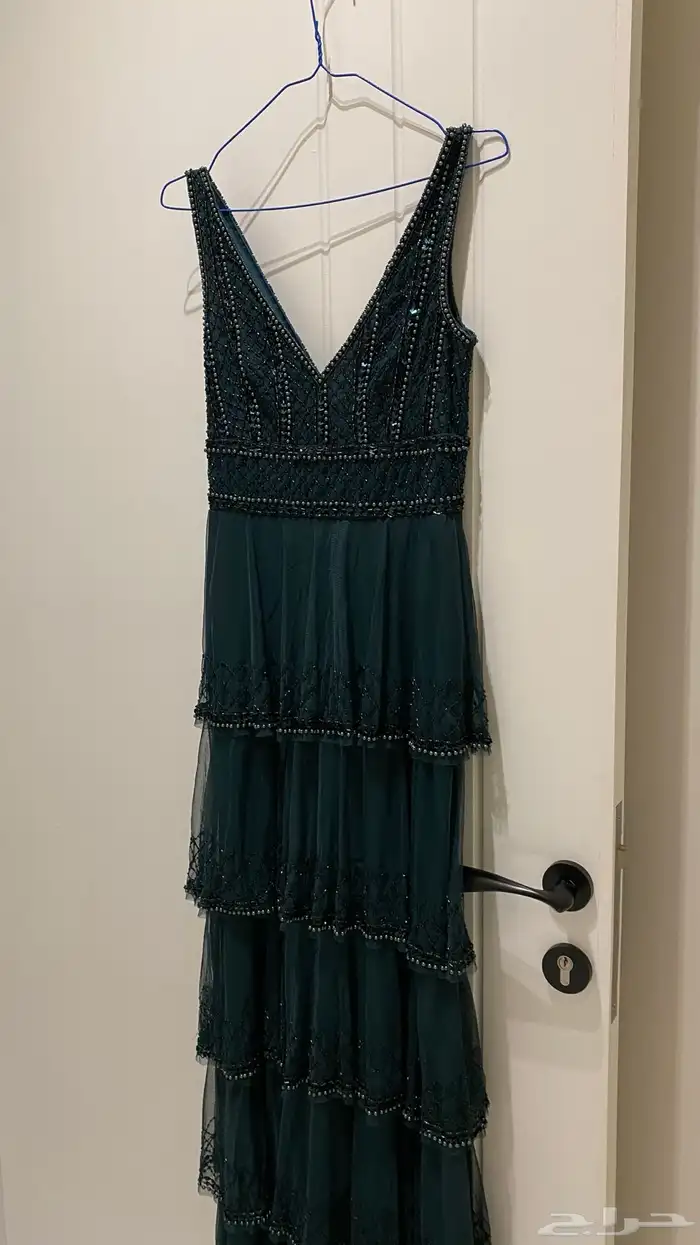 فستان سهرة من ماركة ليس آند بيدز 6