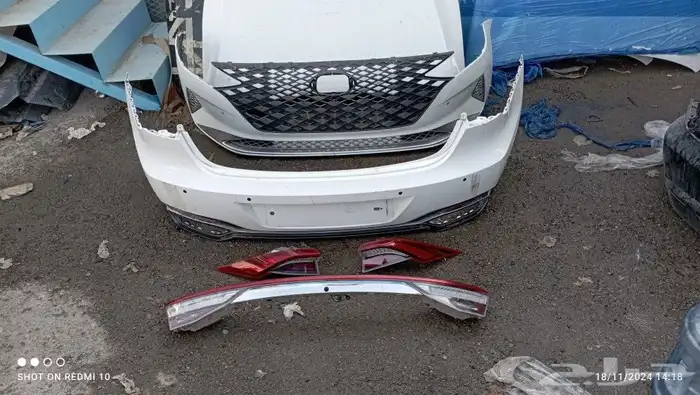 صدام خلفي ازيرا 2021 2022 2023 4