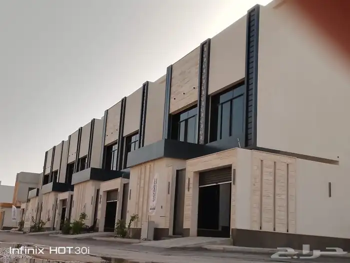 فلل مودرن حي التلال 0