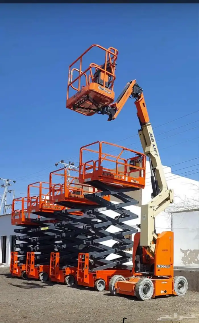 سقالات رافعات سله مان لفت - سيزر لفت للايجار 3