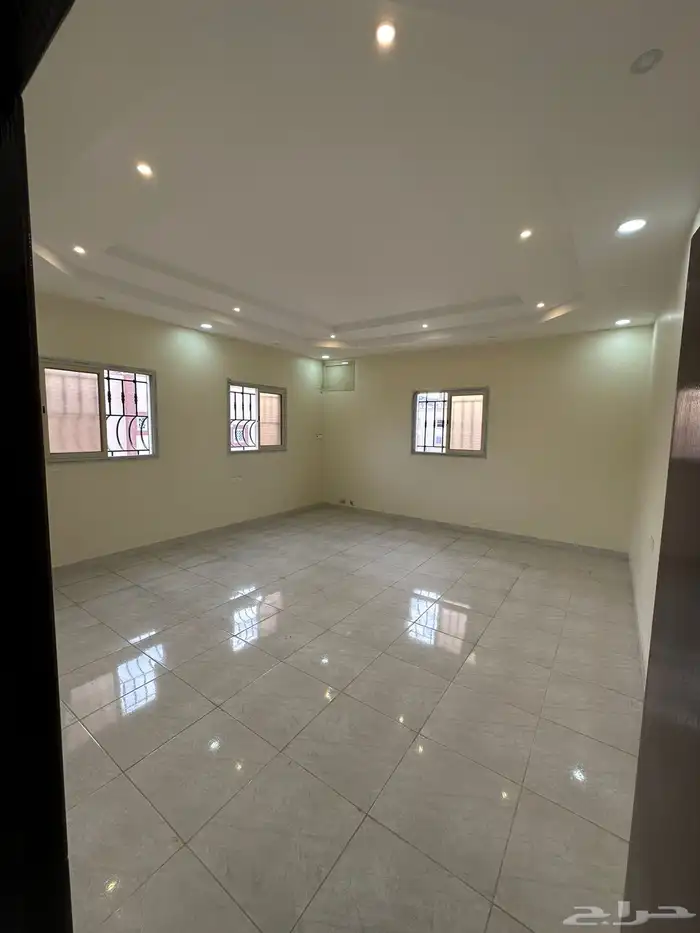 عماره للبيع جديده حي المحاله 2