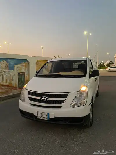 باص بضاعة ديزل 2011 هونداي H1 4