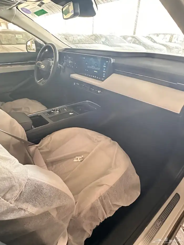 فورد تورس تيتانيوم 2025 خصم خاص 18