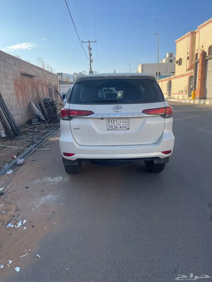 للبيع فورتشنر تويوتا شبه جديد 2