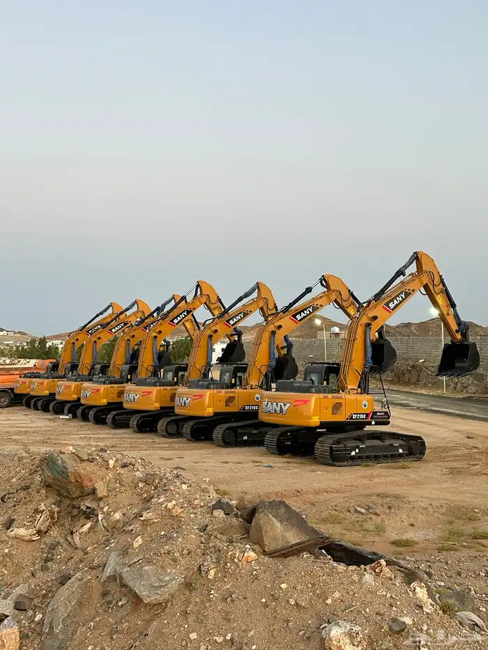 معدات حفر وهدم وردم جمميع الاشغال 0