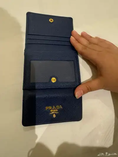 محفظة Prada كحليه 3