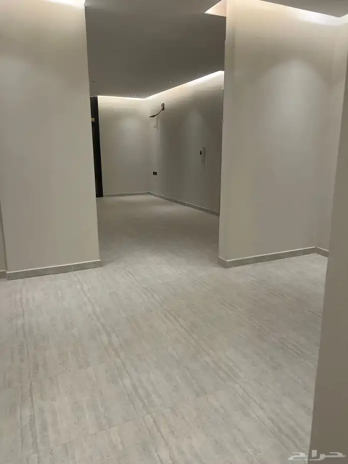 شقه للإيجار في حي قرطبة قريب المطار وواجهة الرياض و المستشفى 2