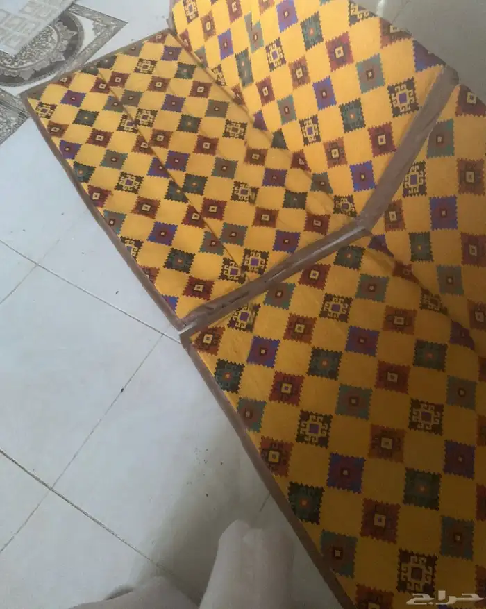مسند ظهر مع فرشة ينفع للطلعات والاستراحات نظيف 0