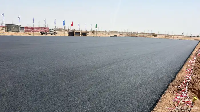 للإيجار معدات اسفلت الحديثة 15