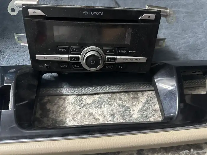 قطع غيار كورولا 2015 اصليه مسجل و ديكور و نيكل صدام 1