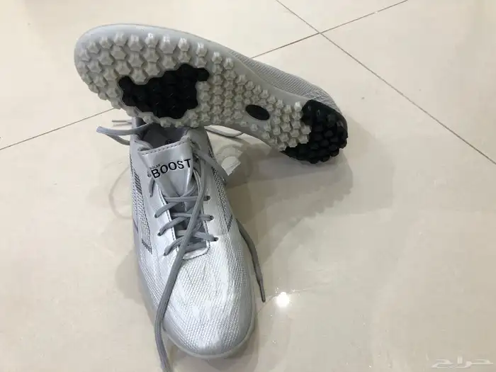 جزمة كورة مقاس 42 1