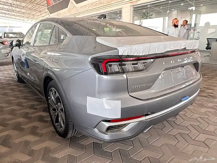 فورد تورس تيتانيوم 2025 خصم خاص 12