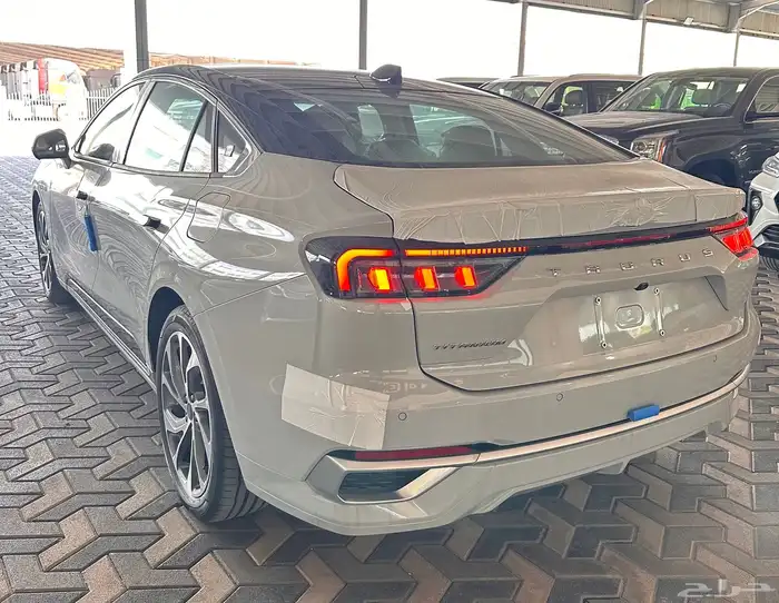 فورد تورس تيتانيوم 2025 خصم خاص 9