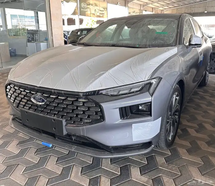 فورد تورس تيتانيوم 2025 خصم خاص 11