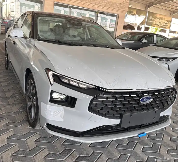 فورد تورس تيتانيوم 2025 خصم خاص 7