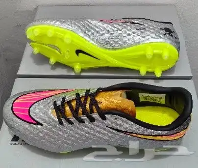 جميع شوزات و جزم نيمار القديمة والنادرة Nike hypervenom 18