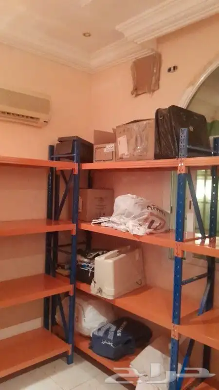 يوجد لدينا جميع انواع الرفوف 0