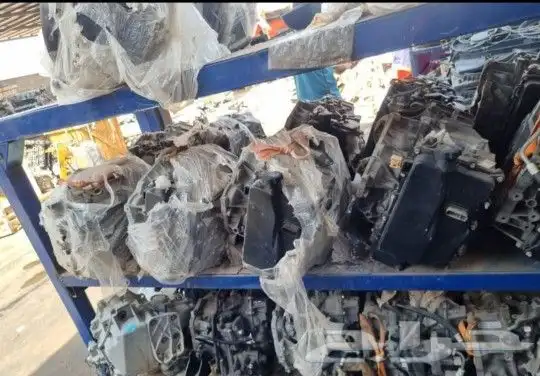 يوجد جيرات شد البلد جميع انواع الماذدا من مديل ل2000 الى2024 9