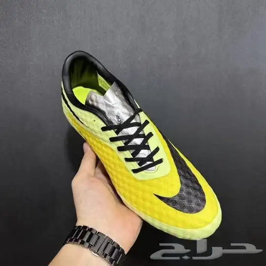 جميع شوزات و جزم نيمار القديمة والنادرة Nike hypervenom 4