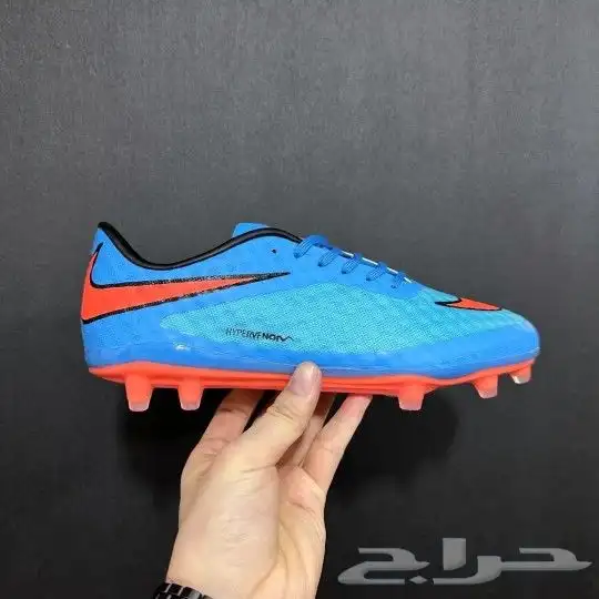جميع شوزات و جزم نيمار القديمة والنادرة Nike hypervenom 0